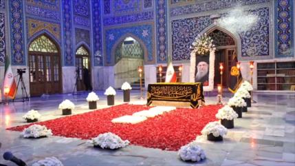 Mashad sigue siendo epicentro del homenaje al Líder mártir y su familia