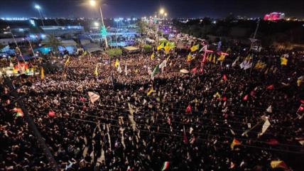 Ayatolá Jamenei elogia “épico” homenaje de iraquíes al Líder mártir 