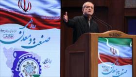 Presidente iraní: diplomacia no cederá en derechos nacionales