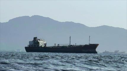 Carga de crudo saudí en el mar Rojo cae un 40 % por bloqueo yemení