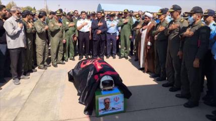 Irán confirma martirio de piloto de Su-24 tras ataque a base aérea Al-Udeid