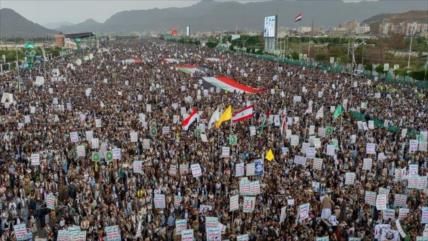 Miles de yemeníes respaldan la estrategia de “bloqueo por bloqueo”