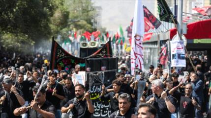 Iraníes de luto en Mashad por el Profeta del Islam y el Imam Hasan