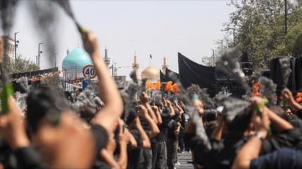 Musulmanes de luto en aniversario de fallecimiento del Profeta del Islam (P)