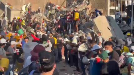 Sube a 250 cifra de muertos por el terremoto en Colombia