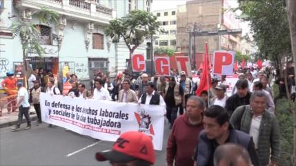 CGTP protesta en Lima contra recortes laborales de Fujimori