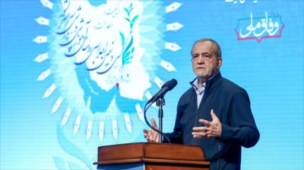 Pezeshkian: Irán gestionó con dignidad y firmeza el acuerdo con EEUU