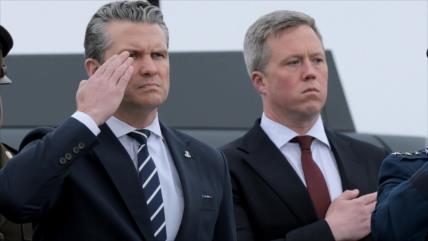 Secretario del Ejército de EEUU dimitirá por tensiones con Hegseth