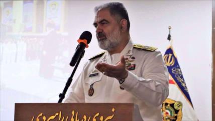Jefe de Armada: La defensa de Irán frustró a los agresores en la guerra reciente