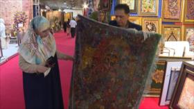 Teherán exhibe riqueza cultural de Irán en 33.ª Feria de Alfombras Artesanales
