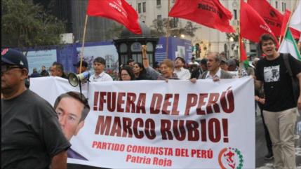 Protestas antiestadounidenses en Perú: No al Escudo de las Américas