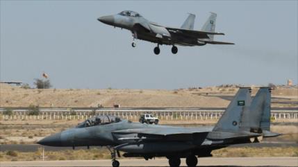 Yemen ataca hangares de aeronaves y depósitos de armas en base saudí