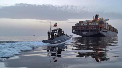 “Irán controla, decide y establece reglas en el estrecho de Ormuz”