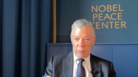 Santos insta a De la Espriella a preservar la paz en Colombia