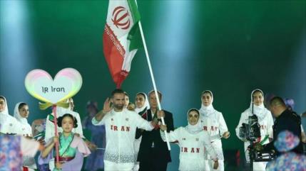 Irán desfila en la ceremonia inaugural de Aichi-Nagoya 2026