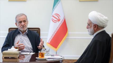 Jefe de Poder Judicial de Irán elogia a Pezeshkian por exponer crimenes de EEUU