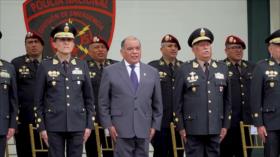 Escalada criminal en Perú pone al ministro del Interior ante censura