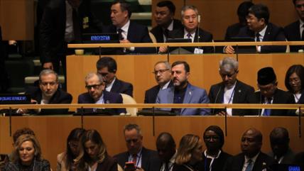 Irán niega que su canciller dejó la AGNU por orden de EEUU
