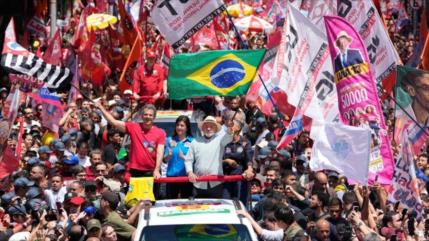 Lula cierra su campaña con un acto multitudinario en São Paulo