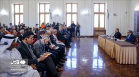 Canciller iraní reunido con jefes de misiones extranjeras e internacionales