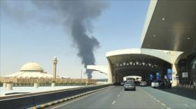 Yemen ataca aeropuerto de Riad y lanza una advertencia a las aerolíneas