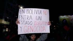 Bolivianos conmemoran el 7 de octubre en medio de represión policial