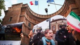 Estudiantes iraníes alzan la voz contra represión estudiantil en Francia