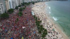 Brasileños reafirman su apoyo a Lula con una multitudinaria marcha