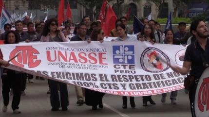 Congreso peruano archiva proyectos que benefician a trabajadores públicos