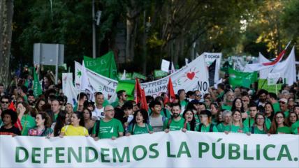 Profesores y alumnos protestan en Madrid por la educación pública