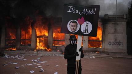 Francia: la crisis económica aviva las protestas y el malestar social