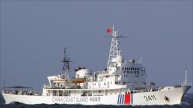 China envía fuerzas para vigilar buque de EEUU cerca de islas en disputa
