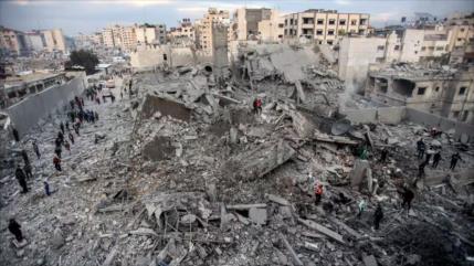 8000 palestinos muertos siguen bajo los escombros en Gaza
