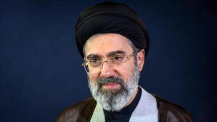 Líder de Irán urge a reforzar los lazos con socios estratégicos